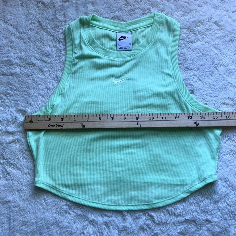 Nike Women's Ribbed Crop Tank Top Lime Green Swoosh Racerback Sleeveless Small